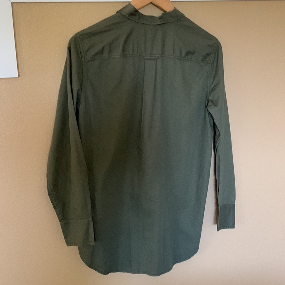 Button down shirt - Picture 2 of 6
